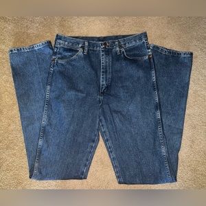 Mens wranglers size 33x38